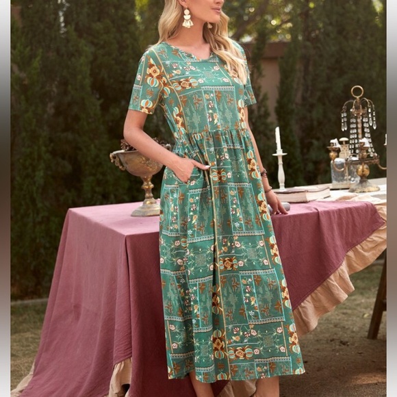 Emery Rose Boho Inspired Smock Dress Size Small - Picture 1 of 10